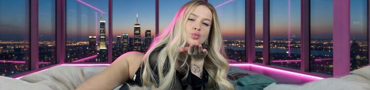 Lara Frost 🎀 cover image