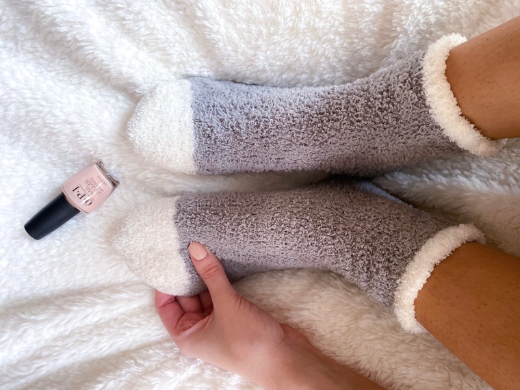 Lara Toes cover image
