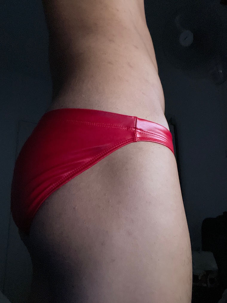 LatexFetishShinyman cover image