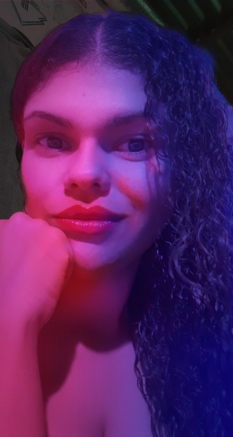 Laura๐ banner image