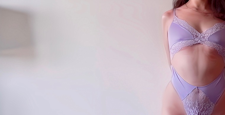 Laurakin banner image