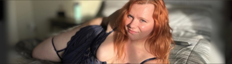 Laura Leslie Free π banner image