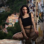 Estefani Garcia avatar