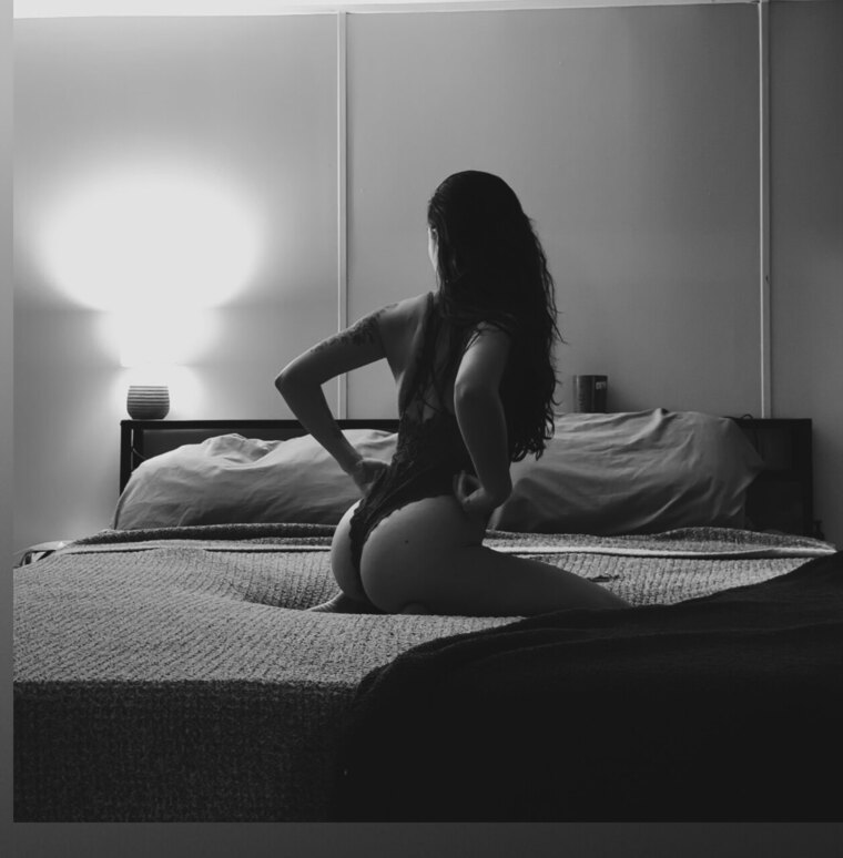 Laylaaa cover image
