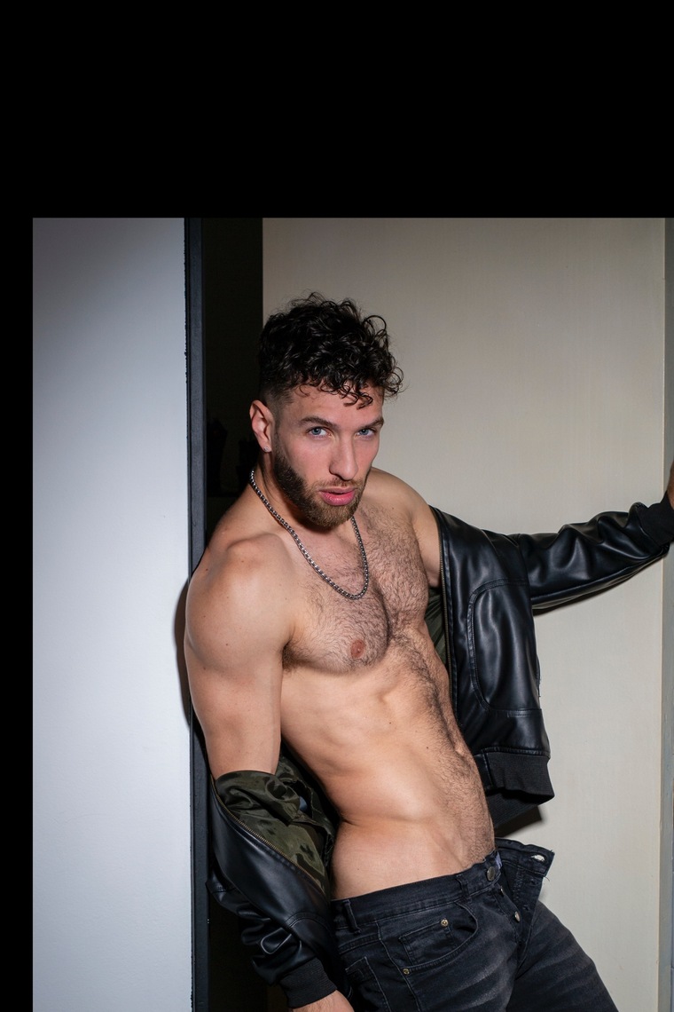leandro bravo cover image