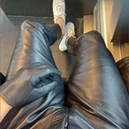 Socklessleatherlover avatar