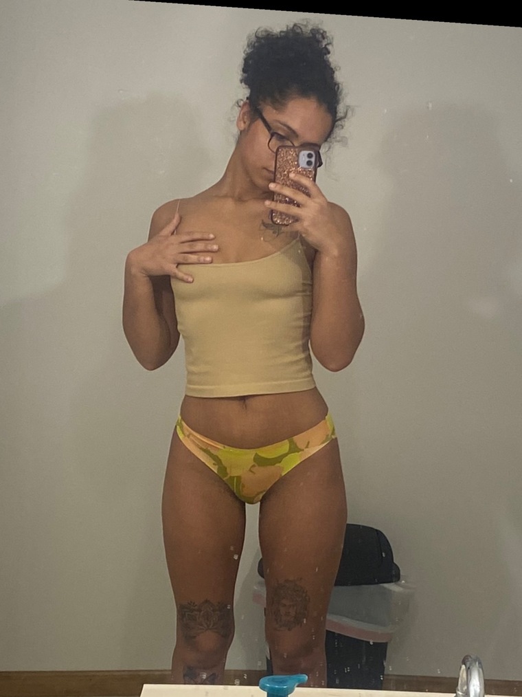 LeeLee banner image