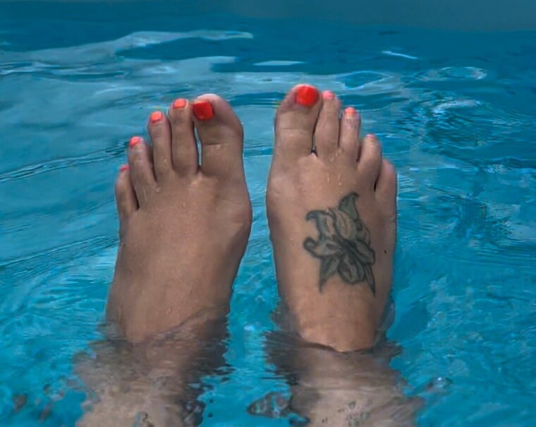 LegDayToes cover image