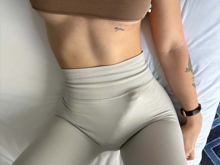 Leia Simmons😚🏳️⚧️ banner image