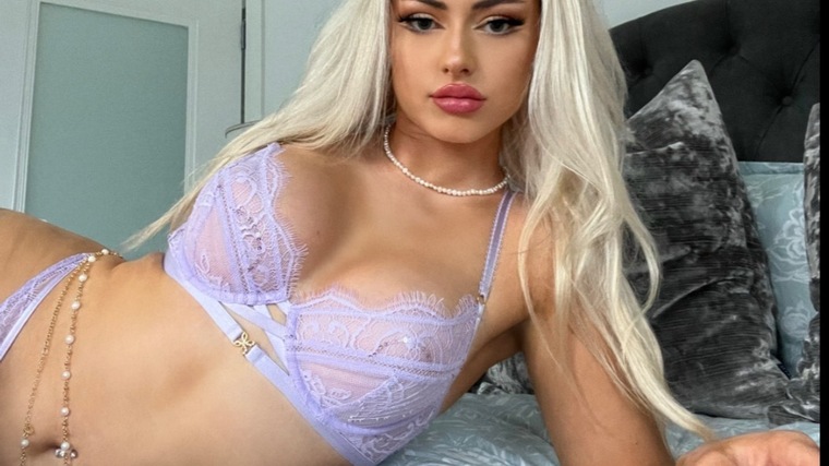 Leila💋 cover image