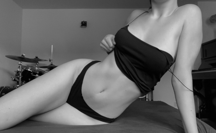 leonie banner image