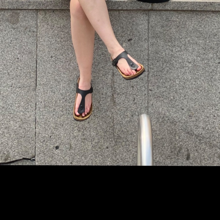 Feed with feet 🦶🏻 banner image