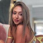 LesleyRed avatar