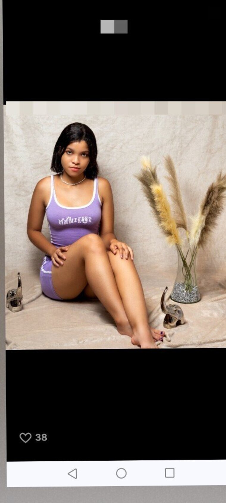 Lesly cover image