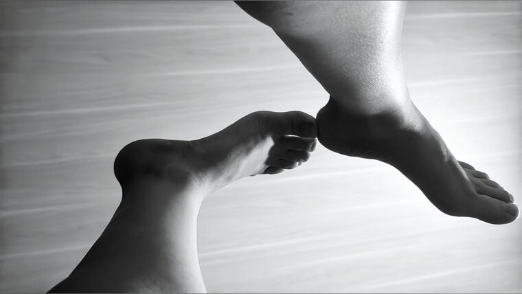 Les Petites Feet cover image