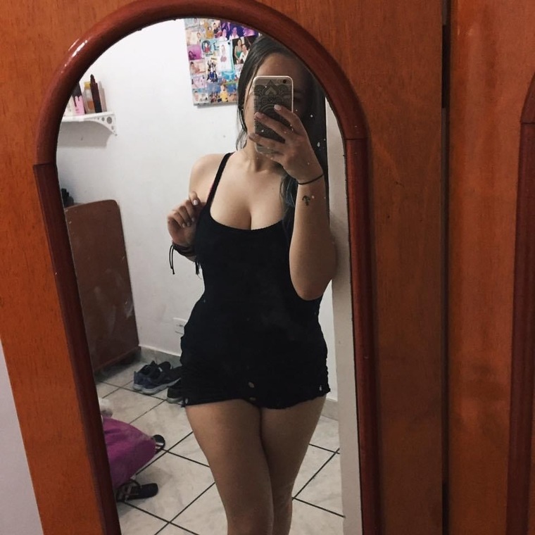 Leticia Nunes cover image