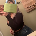 Nicole avatar