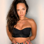 Lexie More avatar