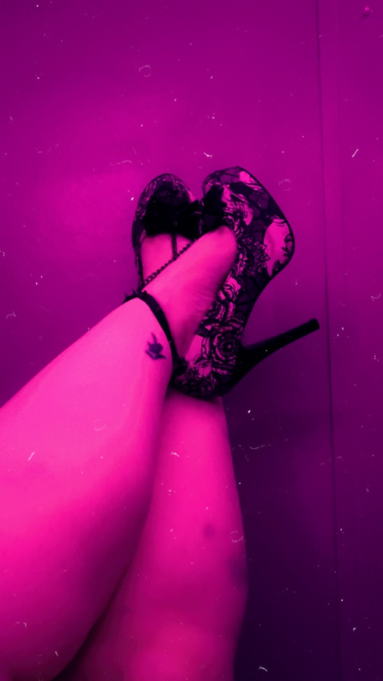 lil_bratty_pixie cover image