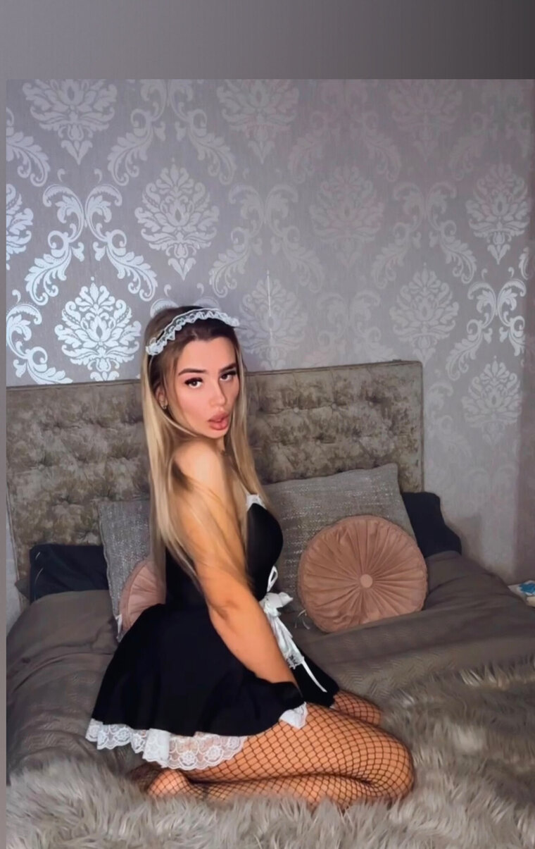 Lilyfoxxfree cover image