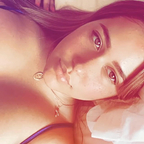 Lily Monroe avatar