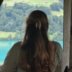 LisaSins avatar