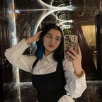 L 🖤 avatar