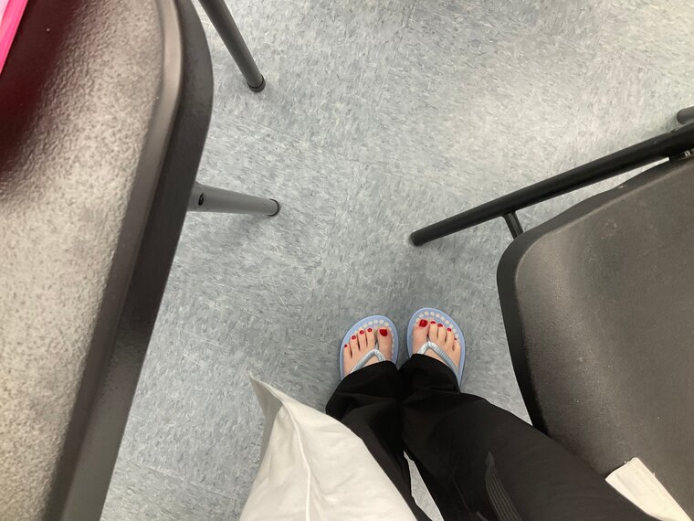 Flirty feet banner image