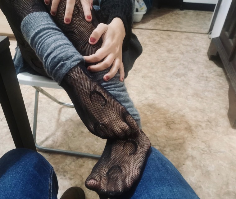 Littlefeetwitch cover image