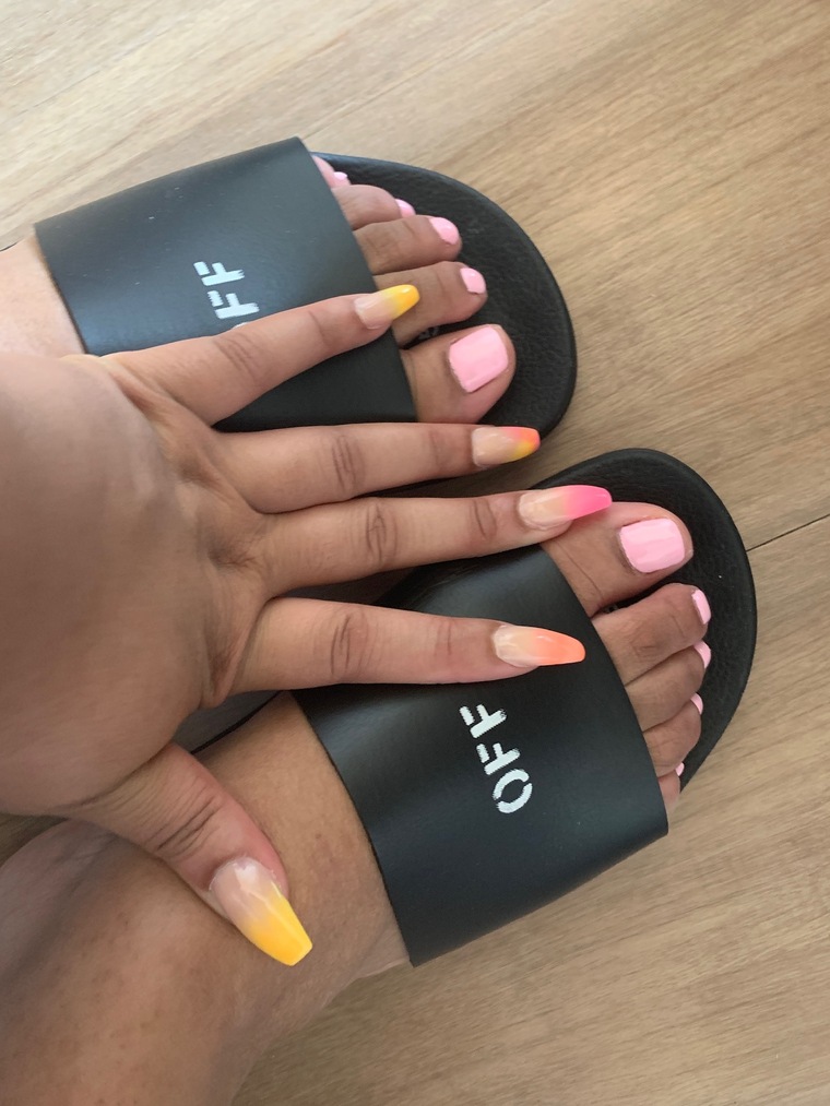 Littletoes_prettyfeet cover image