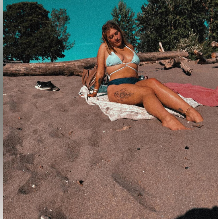 Olivia Daniels cover image
