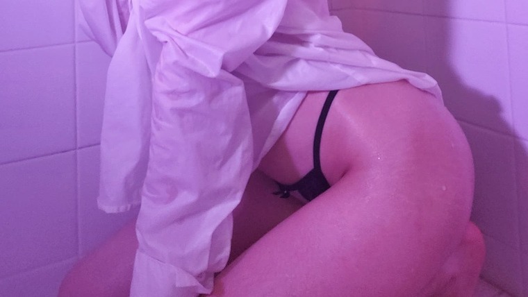 Liya Kitten cover image