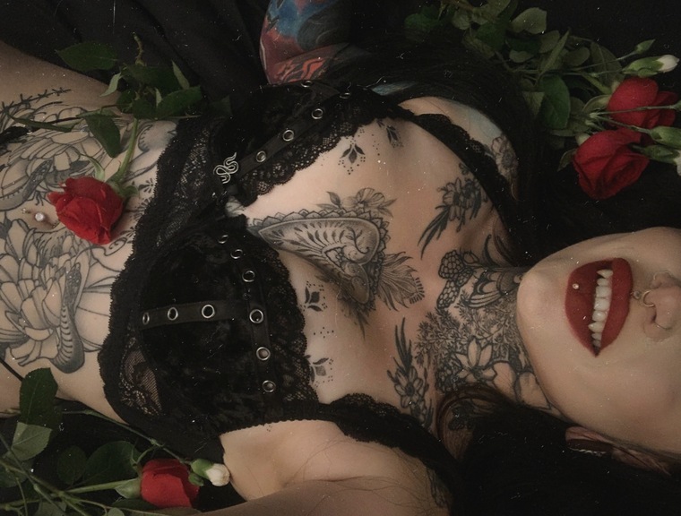 Lizziee cover image