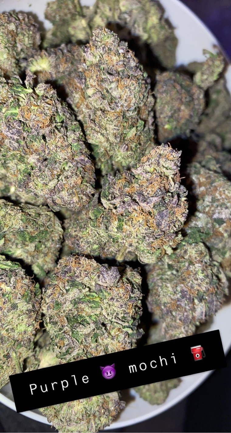 Weed Qween banner image