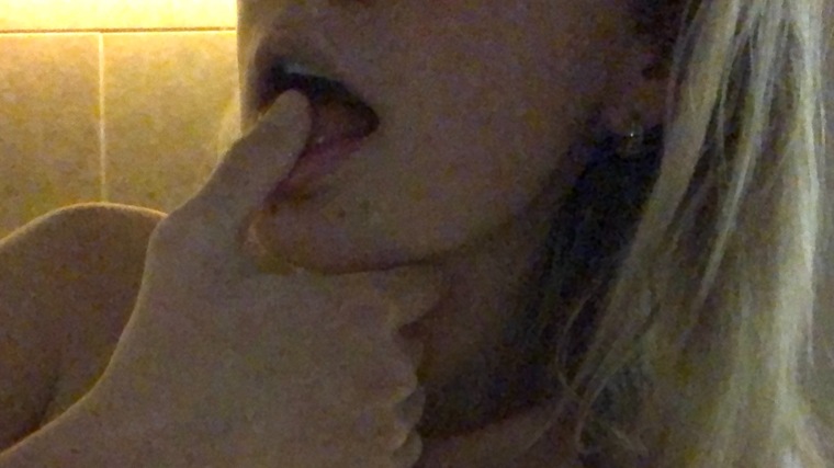 𝐀𝐥𝐞𝐱𝐚 𝐋𝐣𝐮𝐛𝐨𝐯 𝐝𝐚𝐢𝐥𝐲 cover image