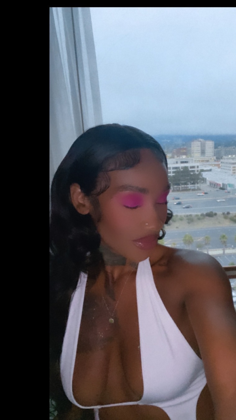 Your dream Girl banner image