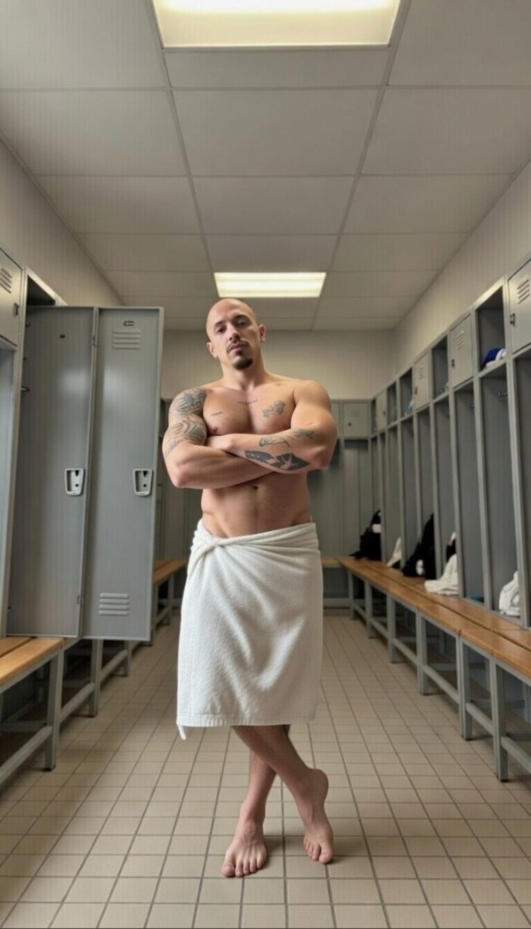 𝑳𝒖𝒄𝒂𝒔 𝑴𝒖𝒓𝒑𝒉𝒚 cover image