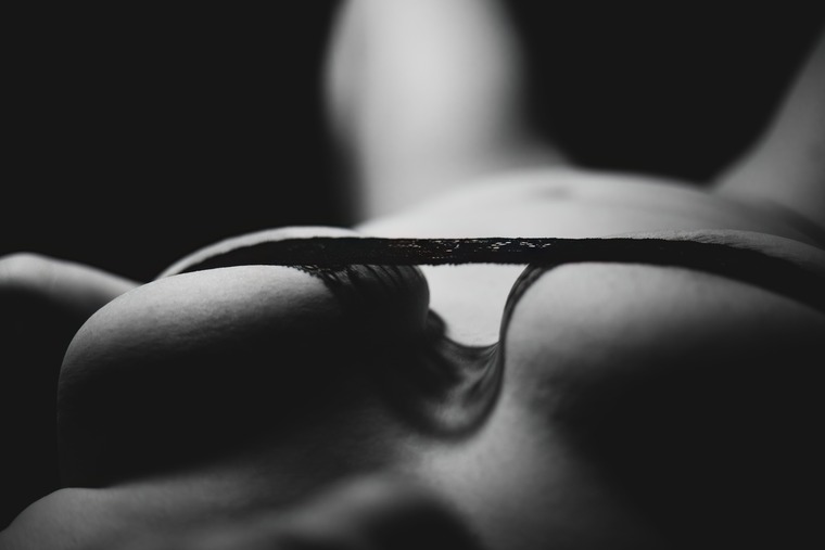 Lola's curve banner image