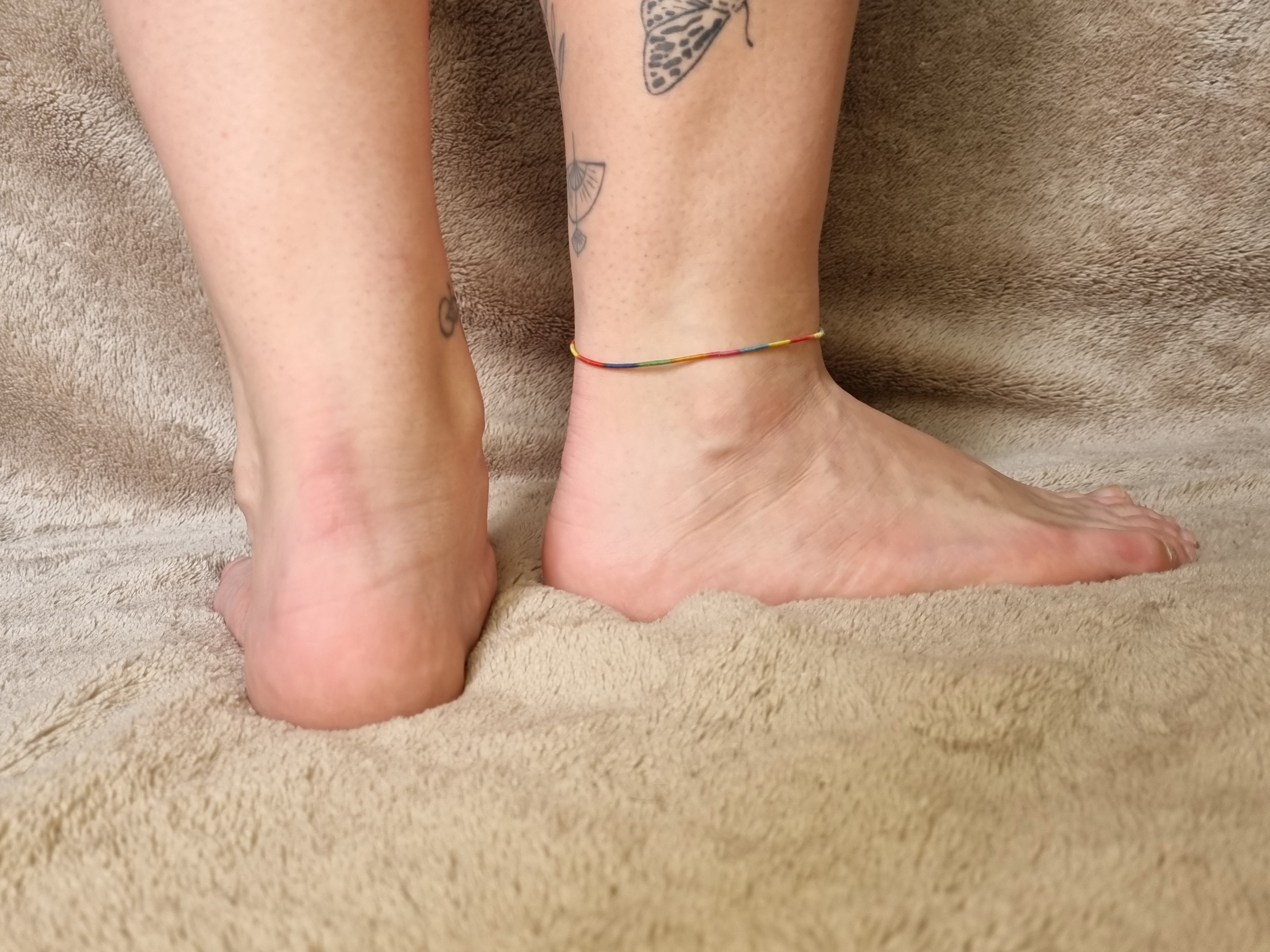 Lolasfeet70 banner image