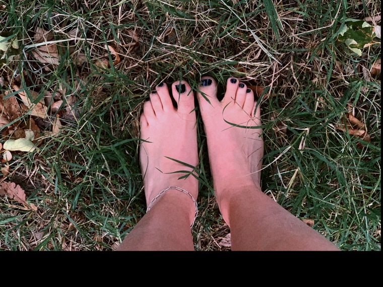Lola Toesy cover image