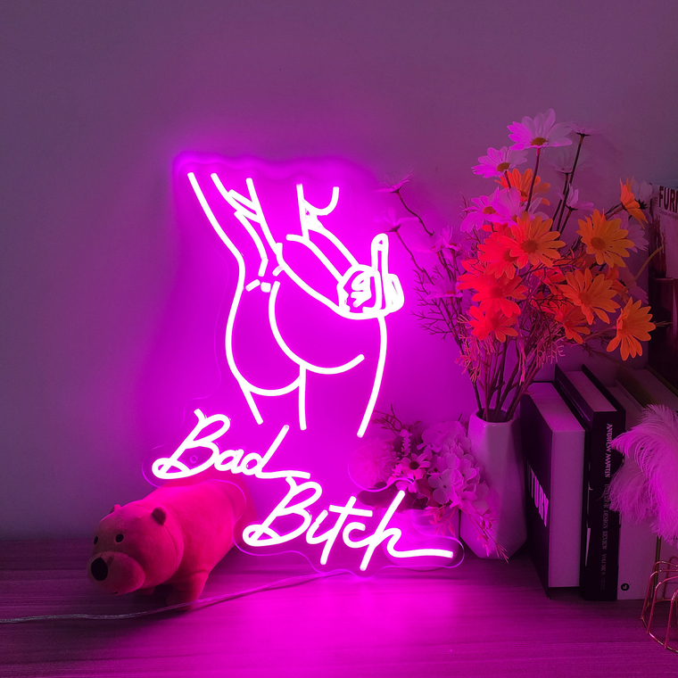 @lolatempting banner image