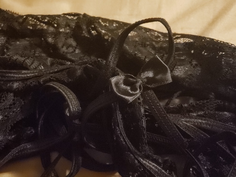 Curvy Housewifey cover image