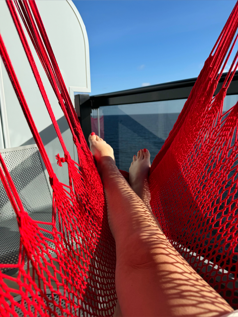 Long Toe Lovely banner image