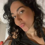 Mia <3 avatar