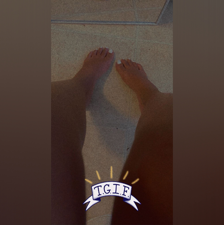 Your Favorite Girl 🥰 cover image