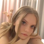 Caroline 💕 avatar