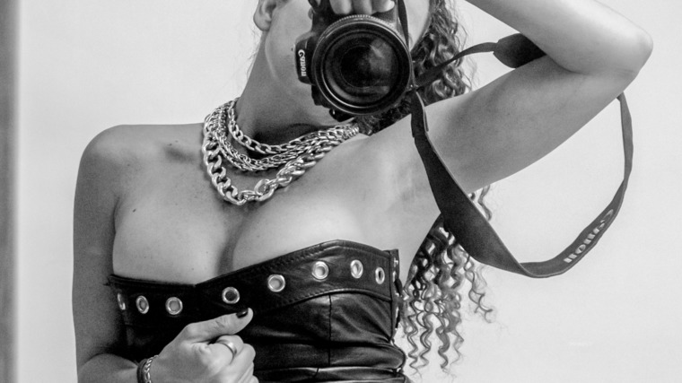 Vera 📷 cover image