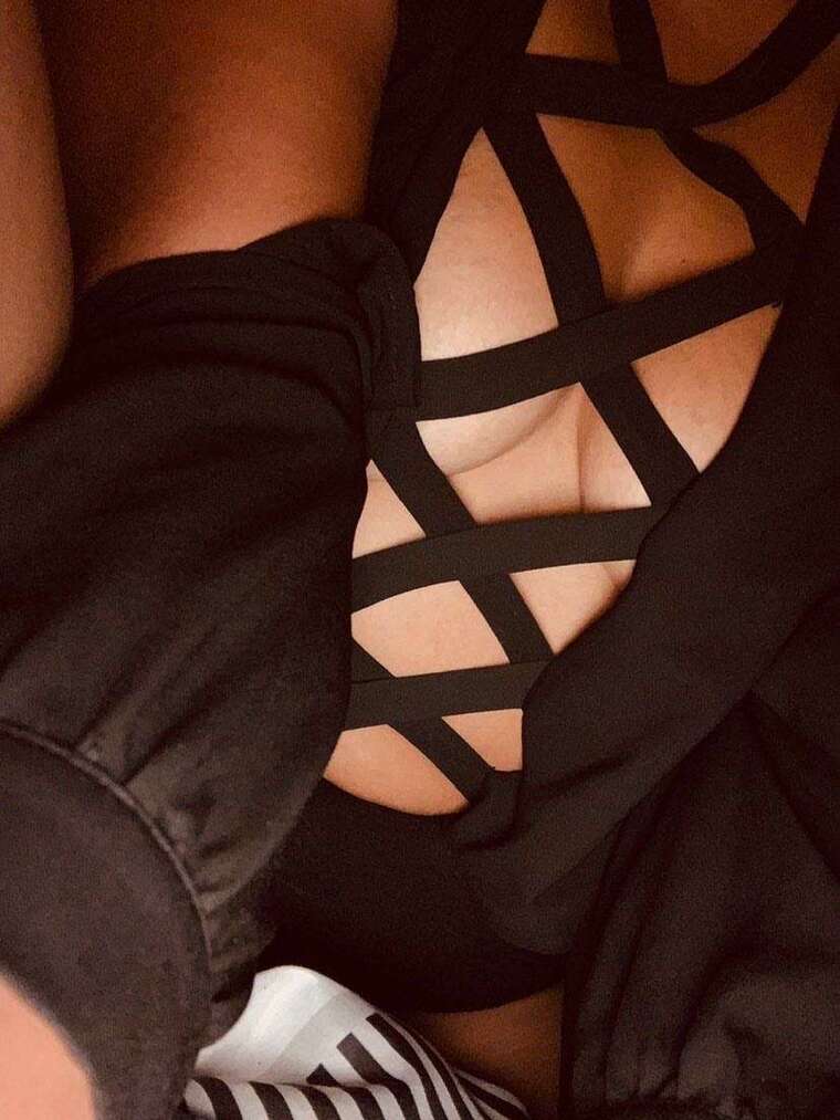 LovelyyQuiin💦 cover image