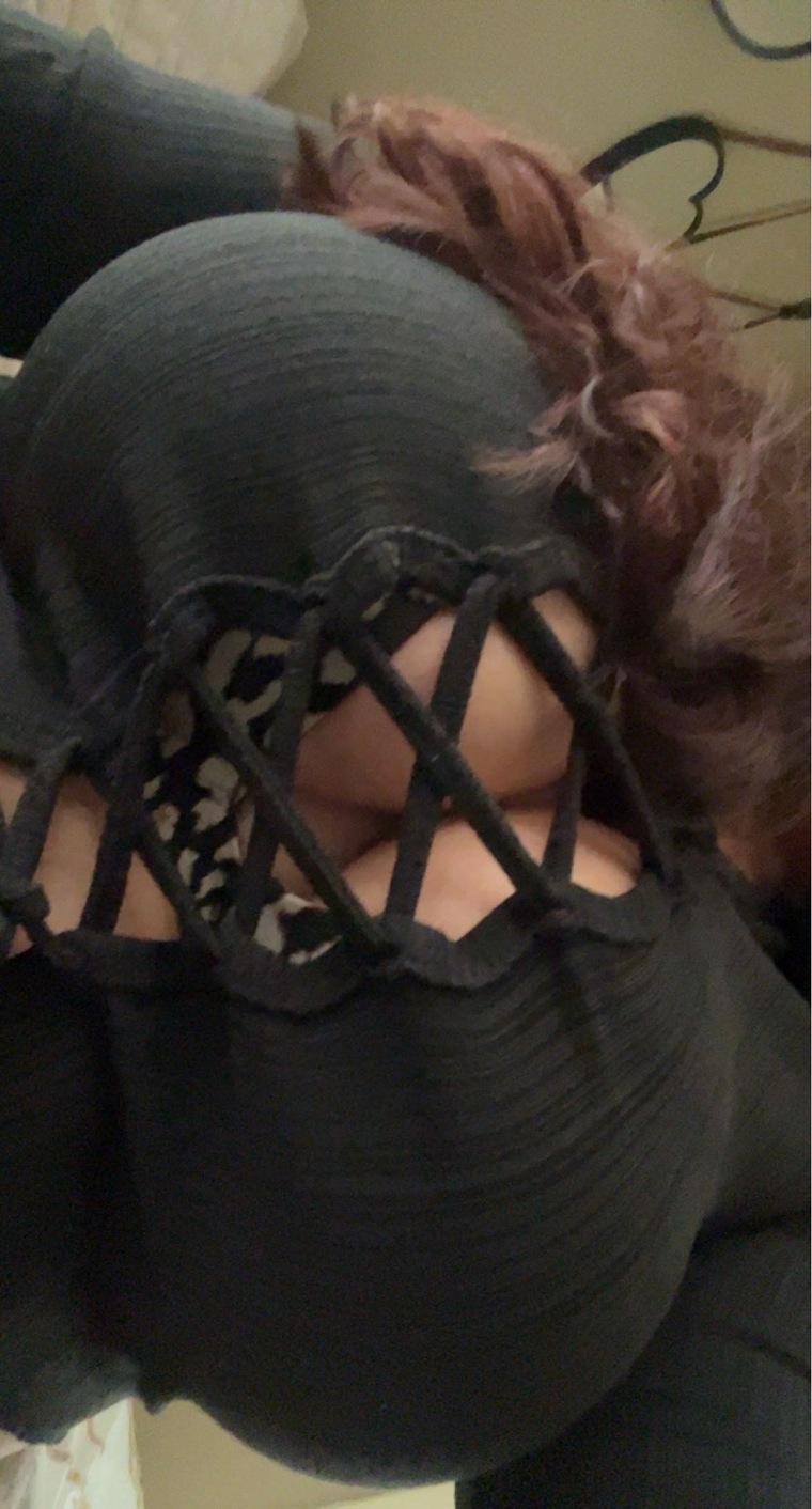 Britt🖤 cover image