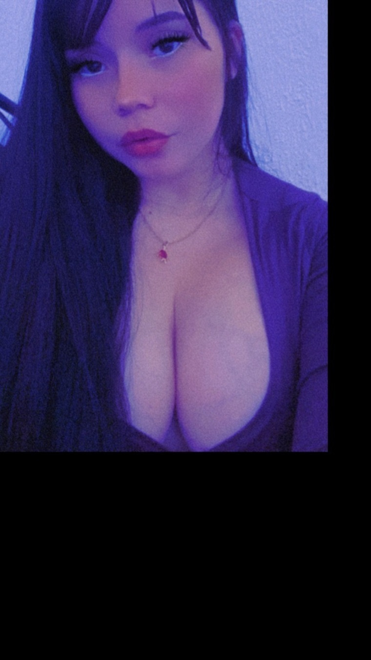 Lua Álvarez cover image